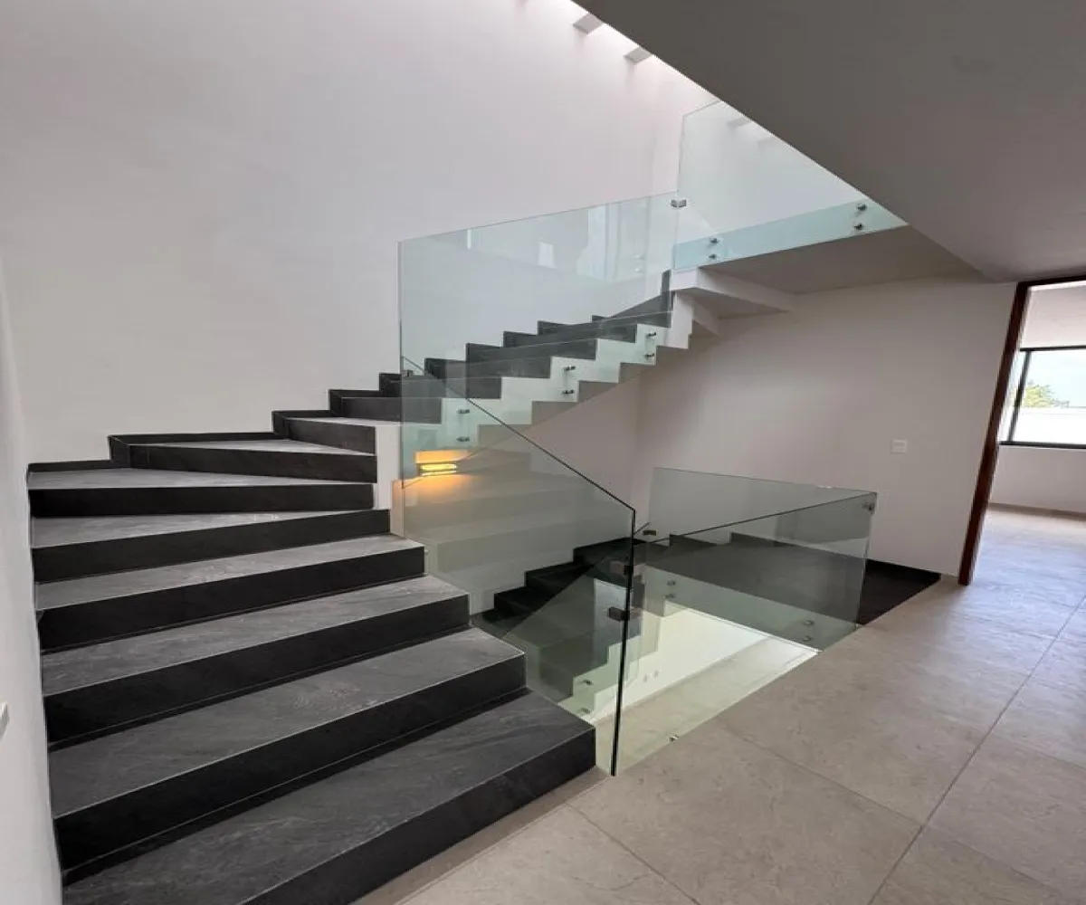 Casa En Venta,Fraccionamiento Fotee,Paseo Solares 1633, Zapopan, Jalisco 45134, 4 Habitaciones,4 Baños,Paseo Solares,3,pwbTpsC