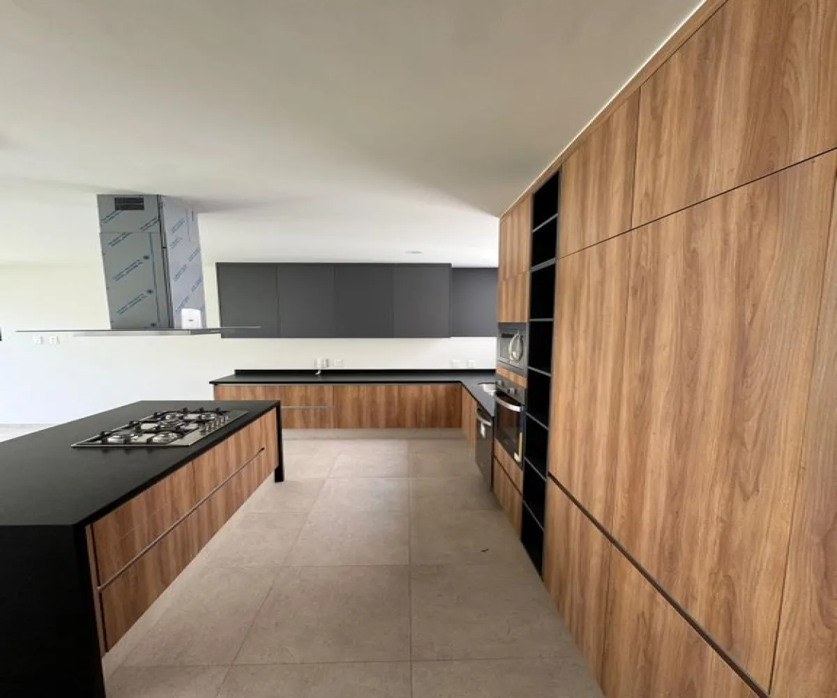 Casa En Venta,Fraccionamiento Fotee,Paseo Solares 1633, Zapopan, Jalisco 45134, 4 Habitaciones,4 Baños,Paseo Solares,3,pwbTpsC