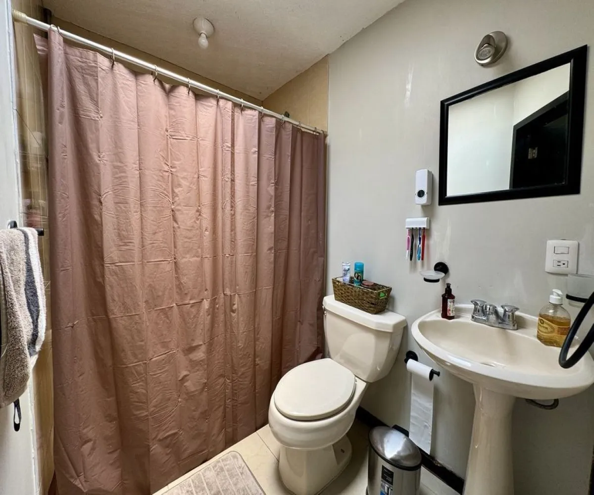 Casa En Venta,Colonia San Gonzalo,Calle Bosques de San Gonzalo 260 638, Zapopan, Jalisco 45134, 3 Habitaciones,1 Baño,Calle Bosques de San Gonzalo,2,pe8IkzW