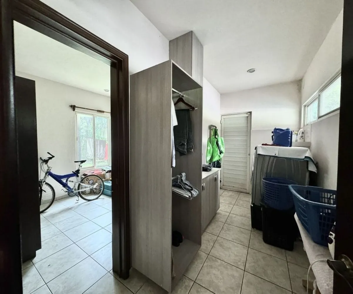 Casa En Venta,Puerta de Hierro,Blvd Puerta De Hierro 6568, Zapopan, Jalisco 45116, 4 Habitaciones,4 Baños,Blvd Puerta De Hierro,2,p52ONcr