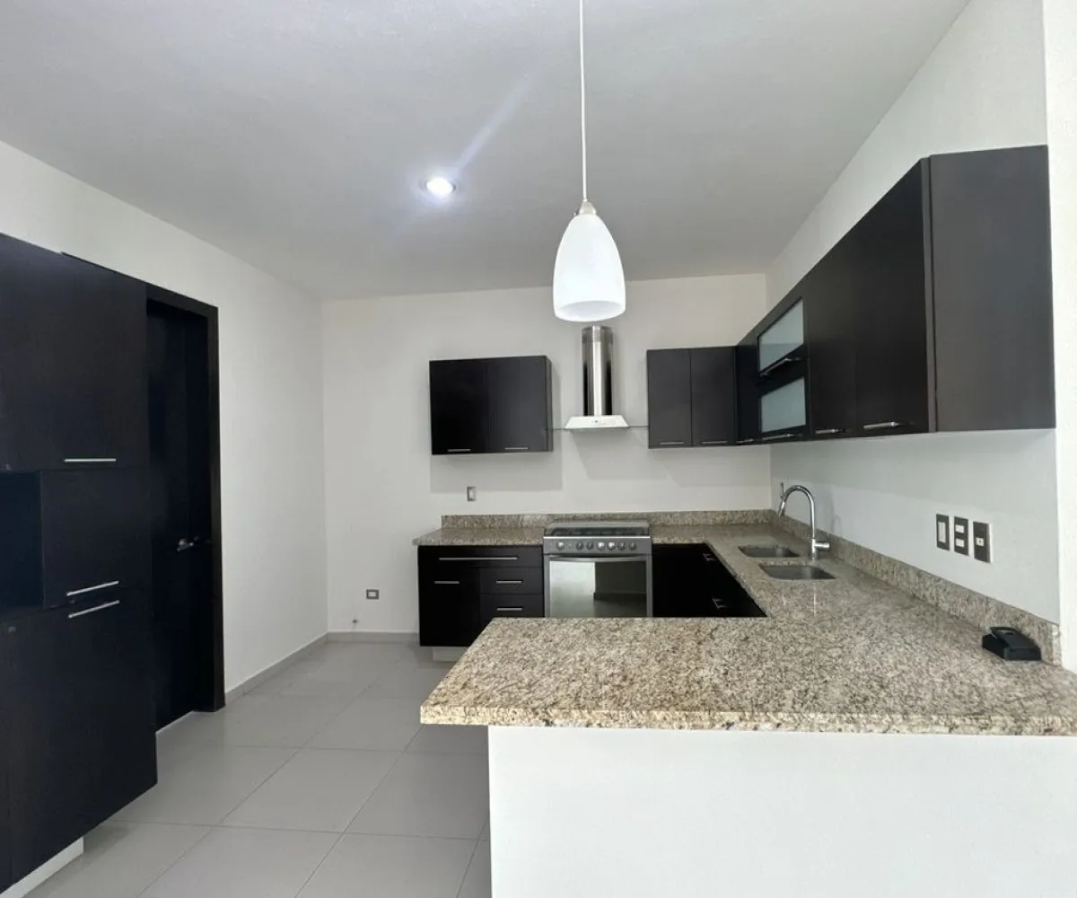 Casa En Venta,Solares Residencial,Paseo de la Estrella 1177, Zapopan, Jalisco 45134, 4 Habitaciones,4 Baños,Paseo de la Estrella,2,pIC62nM