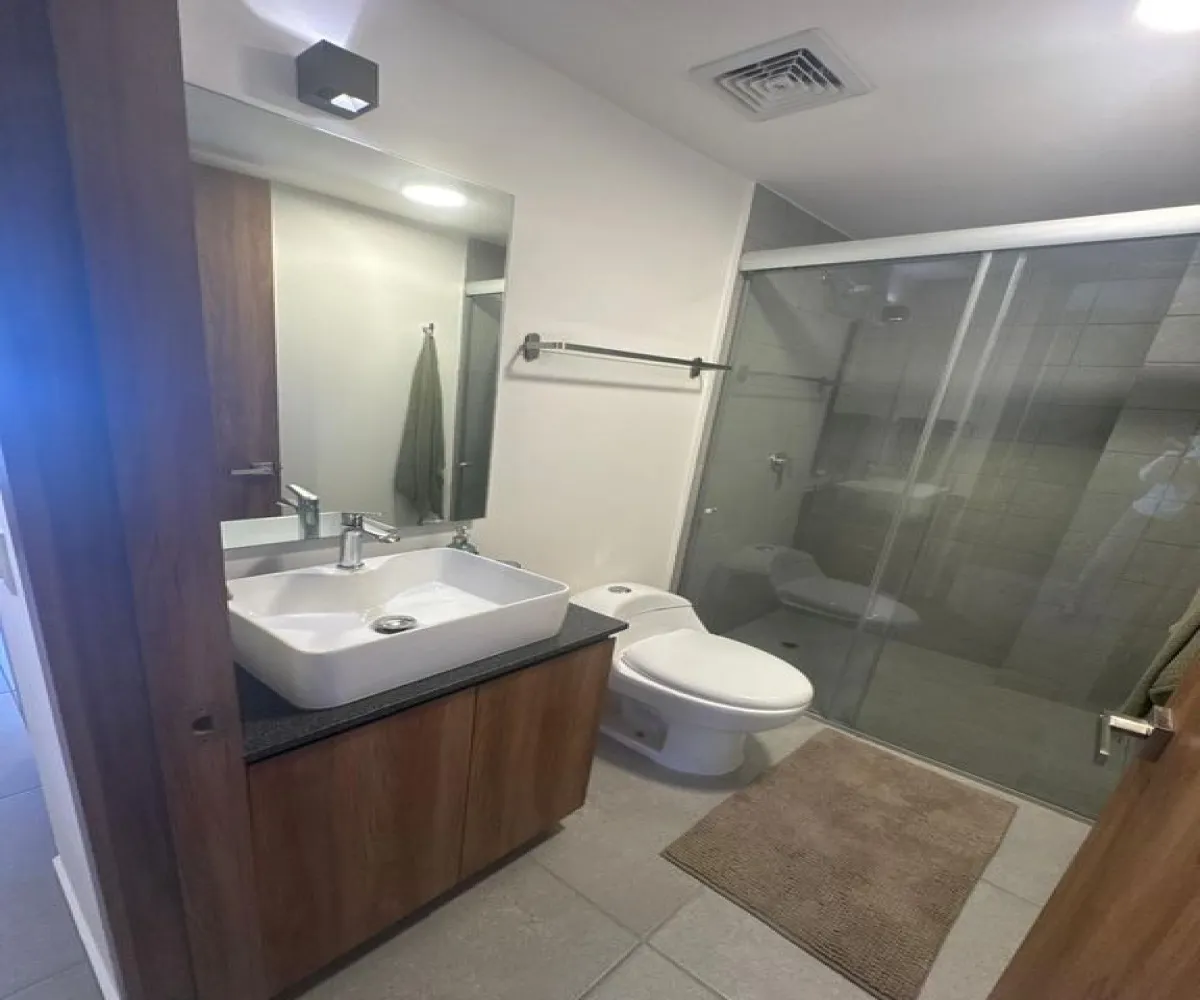 Departamento En Venta,Americana,Avenida Miguel Hidalgo y Costilla 1402, Guadalajara, Jalisco 44600, 1 Cuarto,1 Baño,Avenida Miguel Hidalgo y Costilla,1,po4I7bP