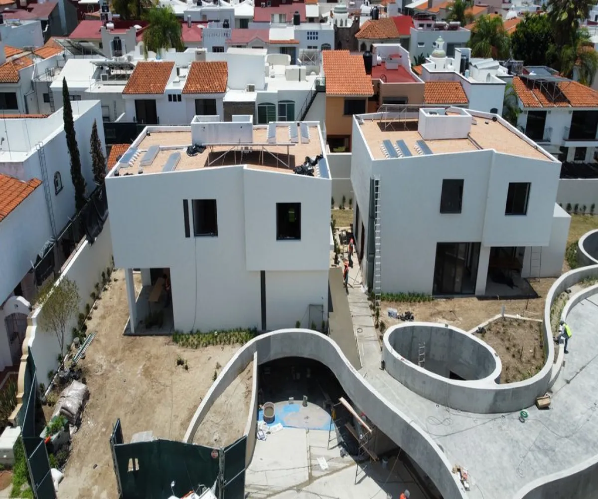 Casa En Venta,Virreyes,Paseo de los Virreyes 871, Zapopan, Jalisco 45110, 3 Habitaciones,3 Baños,Paseo de los Virreyes,2,pw1uFgn