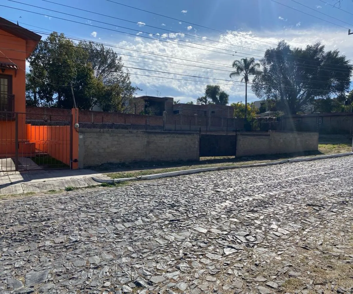 Terreno En Venta,Av. Lopez Mateos s/n, Tlajomulco de Zúñiga, Jalisco 45645,Av. Lopez Mateos,ppvuVDQ