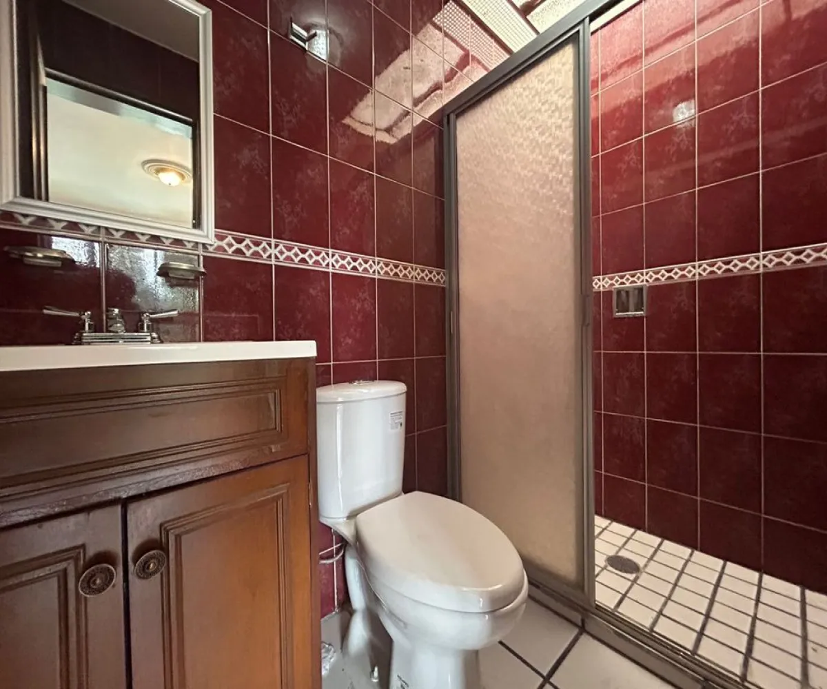 Casa En Renta,Real Vallarta,Avenida Miguel Angel 118, Zapopan, Jalisco 45020, 3 Habitaciones,2 Baños,Avenida Miguel Angel,1,pk11pyh