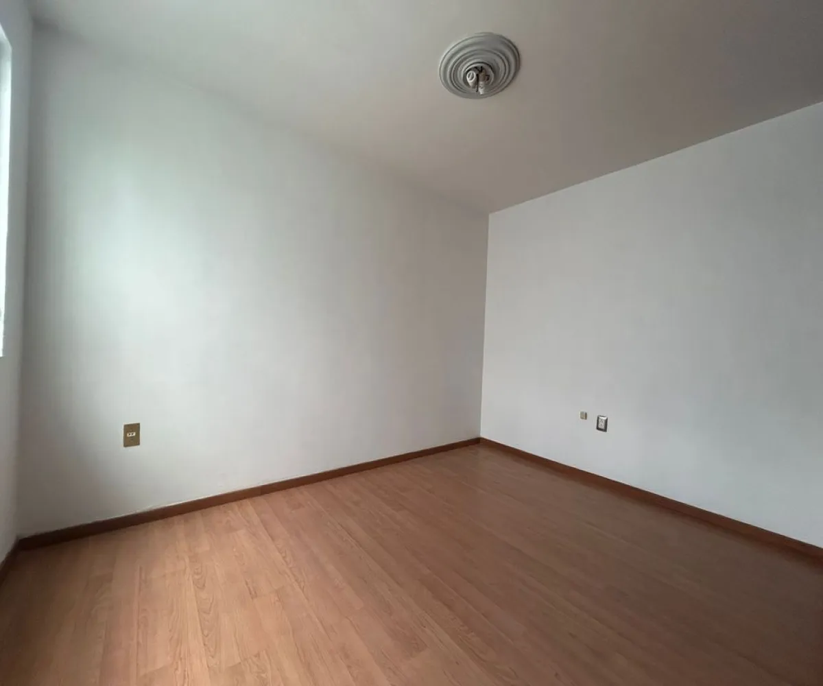 Casa En Renta,Real Vallarta,Avenida Miguel Angel 118, Zapopan, Jalisco 45020, 3 Habitaciones,2 Baños,Avenida Miguel Angel,1,pk11pyh