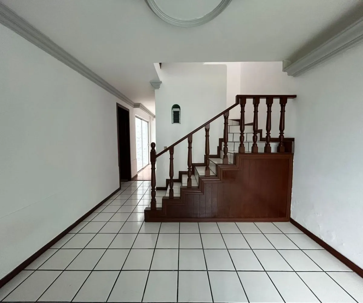 Casa En Renta,Real Vallarta,Avenida Miguel Angel 118, Zapopan, Jalisco 45020, 3 Habitaciones,2 Baños,Avenida Miguel Angel,1,pk11pyh