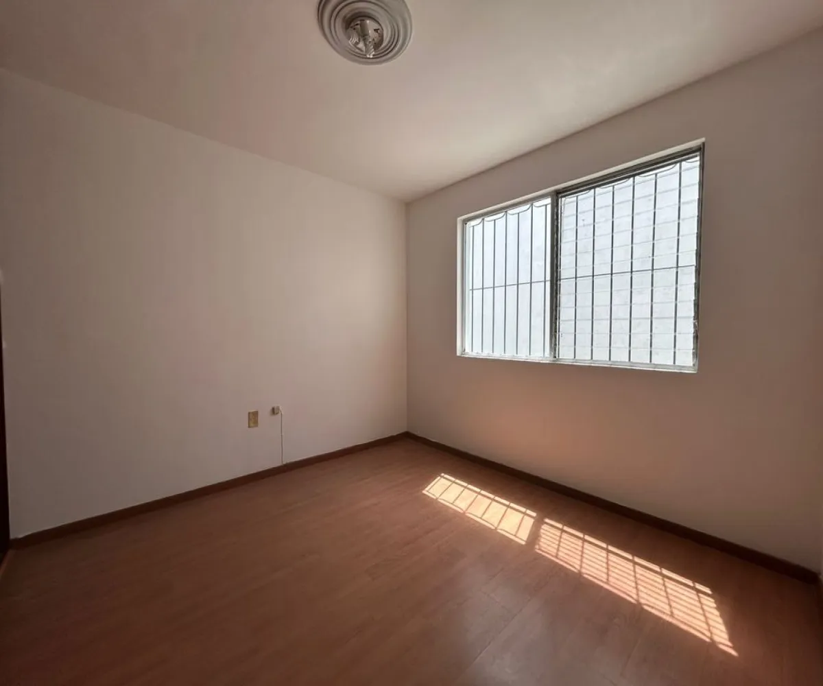 Casa En Renta,Real Vallarta,Avenida Miguel Angel 118, Zapopan, Jalisco 45020, 3 Habitaciones,2 Baños,Avenida Miguel Angel,1,pk11pyh