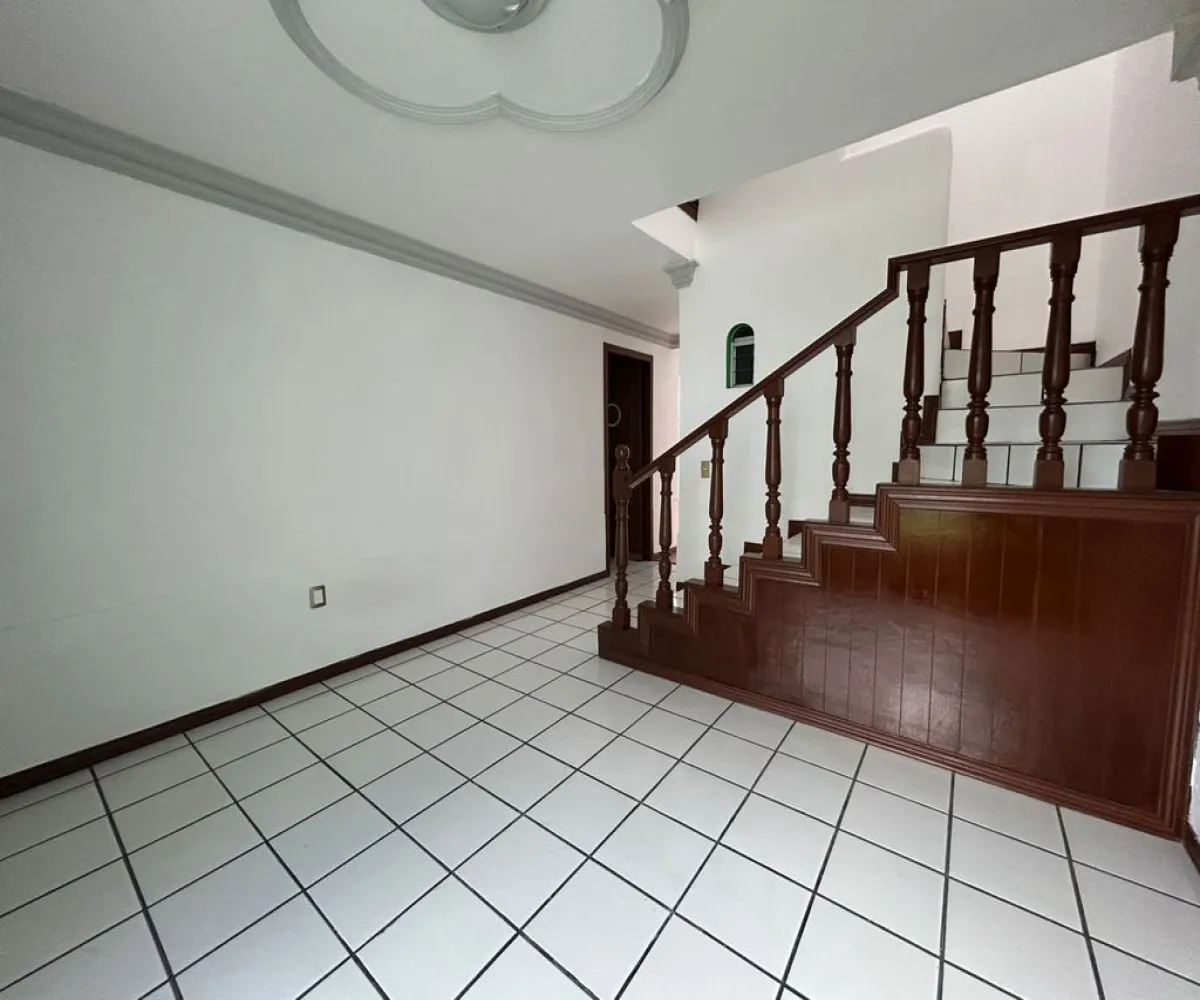 Casa En Renta,Real Vallarta,Avenida Miguel Angel 118, Zapopan, Jalisco 45020, 3 Habitaciones,2 Baños,Avenida Miguel Angel,1,pk11pyh