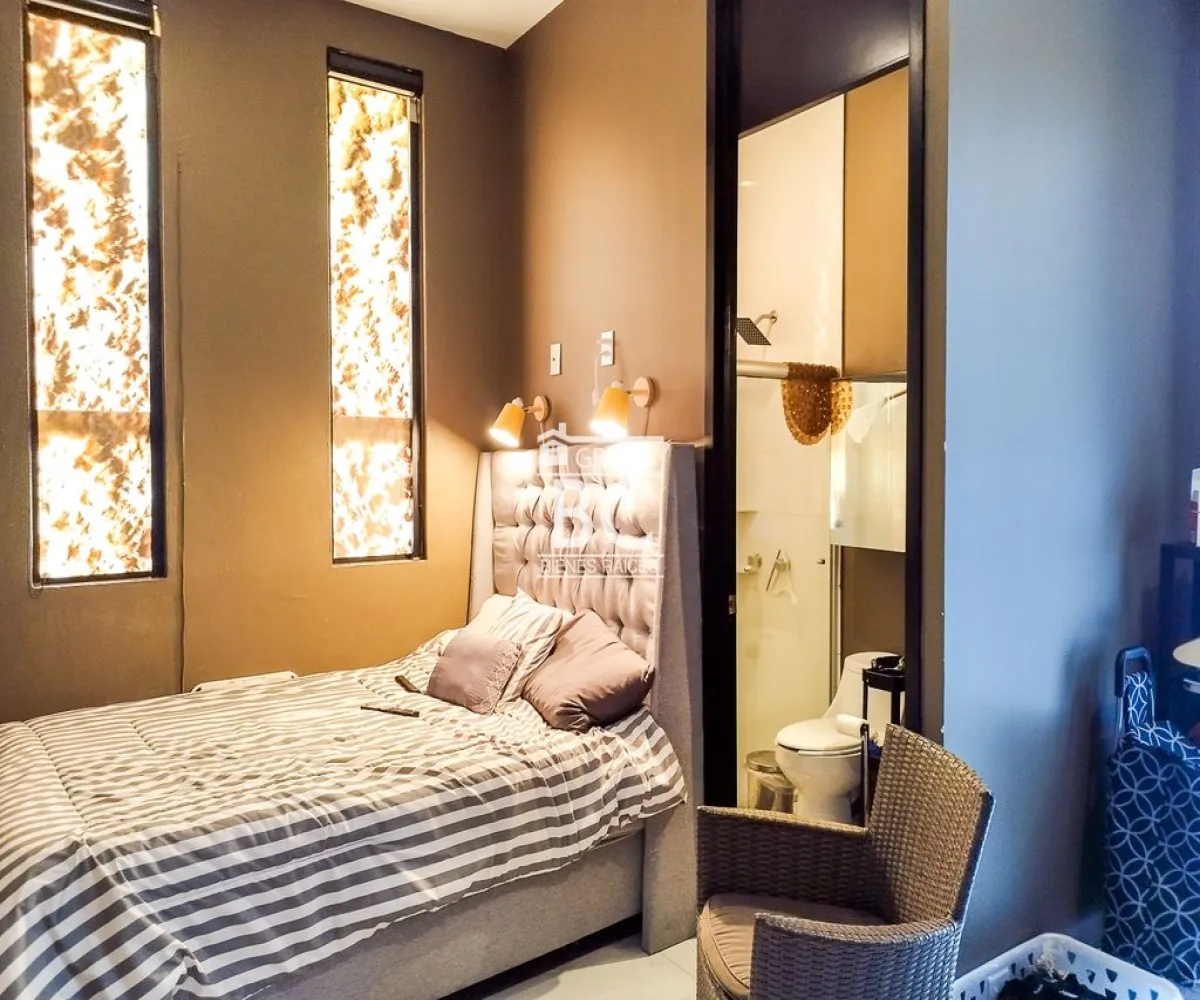 Casa En Venta,Los Gavilanes,Quintanar de la Rioja S/N 232, Tlajomulco de Zúñiga, Jalisco 45645, 5 Habitaciones,5 Baños,Quintanar de la Rioja,1,pOpN9kc