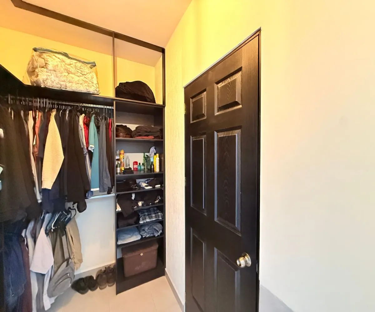 Casa En Venta,Alta California,Boulevard Alta California S/N, Tlajomulco de Zúñiga, Jalisco 45650, 3 Habitaciones,2 Baños,Boulevard Alta California,2,pLFkGwY