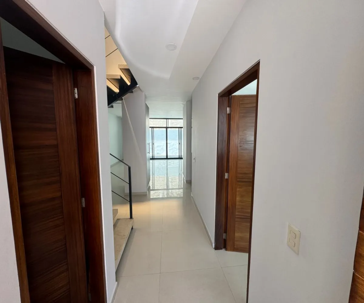Casa En Renta,FRACIONAMIENTO PUNTO SUR 1,Alameda Punto Sur 6027, Tlajomulco de Zúñiga, Jalisco 45645, 3 Habitaciones,4 Baños,Alameda Punto Sur,3,pbde5iV