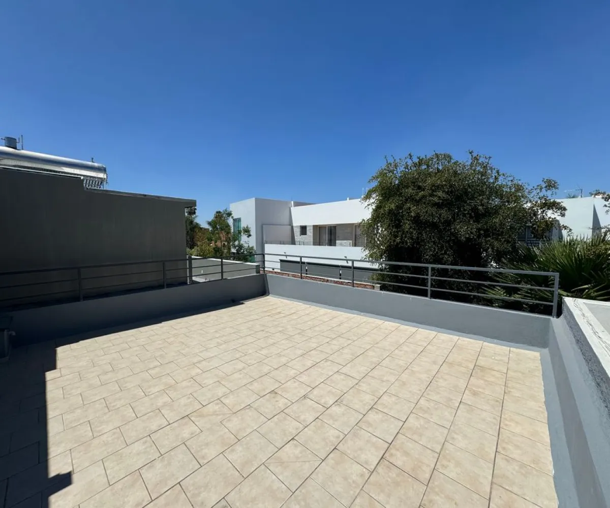 Casa En Renta,FRACIONAMIENTO PUNTO SUR 1,Alameda Punto Sur 6027, Tlajomulco de Zúñiga, Jalisco 45645, 3 Habitaciones,4 Baños,Alameda Punto Sur,3,pbde5iV