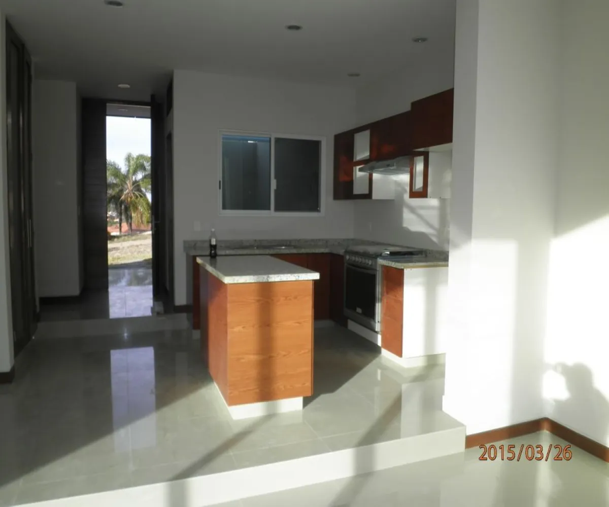 Casa En Venta,Cortijo San Agustin,Paseo del Cortijo 8, Tlajomulco de Zúñiga, Jalisco 45645, 3 Habitaciones,3 Baños,Paseo del Cortijo,2,poNX5x9