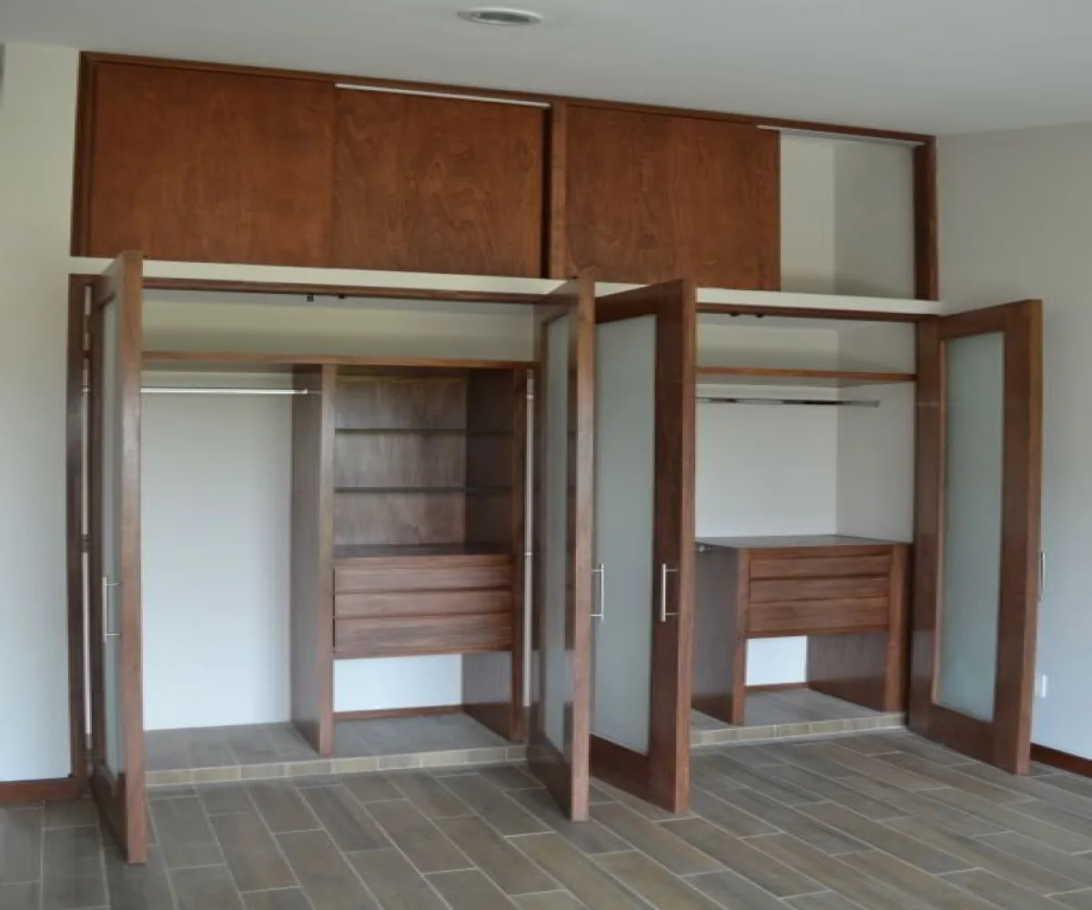 Casa En Venta,Cortijo San Agustin,Paseo del Cortijo 8, Tlajomulco de Zúñiga, Jalisco 45645, 3 Habitaciones,3 Baños,Paseo del Cortijo,2,poNX5x9