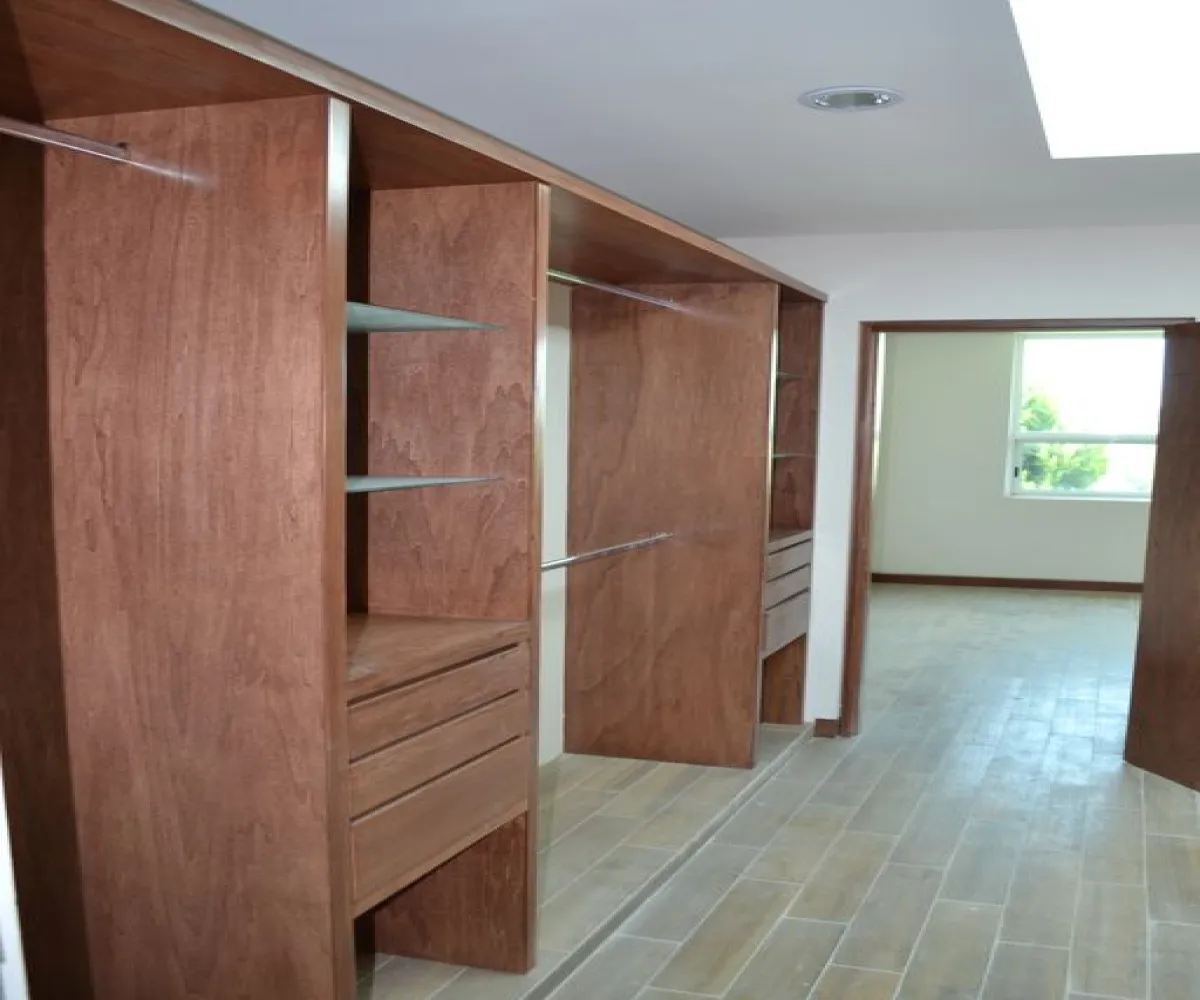 Casa En Venta,Cortijo San Agustin,Paseo del Cortijo 8, Tlajomulco de Zúñiga, Jalisco 45645, 3 Habitaciones,3 Baños,Paseo del Cortijo,2,poNX5x9