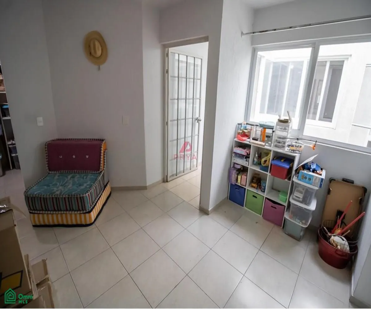 Casa En Venta,Lomas Del Seminario,Federico Chopin 4944, Zapopan, Jalisco 45038, 5 Habitaciones,2 Baños,Federico Chopin,MX24613310