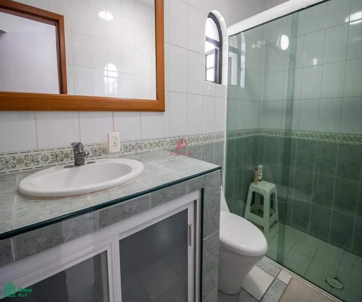 Casa En Venta,Lomas Del Seminario,Federico Chopin 4944, Zapopan, Jalisco 45038, 5 Habitaciones,2 Baños,Federico Chopin,MX24613310