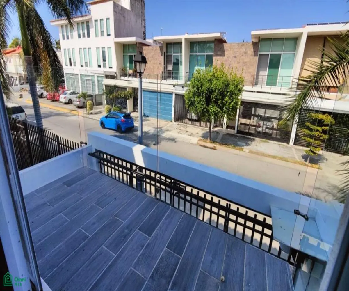 Casa En Renta,Residencial Fluvial Vallarta,Rio Santiago 155, Puerto Vallarta, Jalisco 48312, 2 Habitaciones,1 Baño,Rio Santiago,2,MX25980853