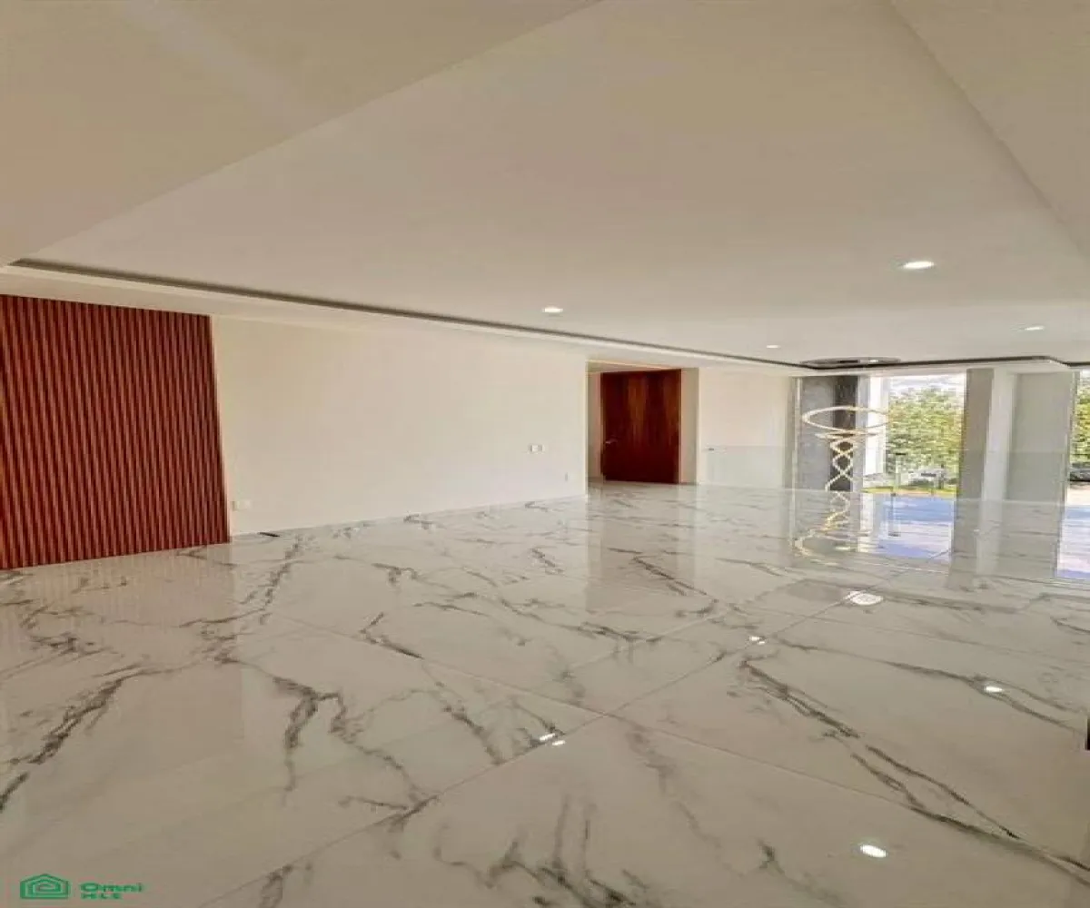 Casa En Venta,San Juan de Ocotán,Fraccionamiento en villa verona D-19, Zapopan, Jalisco 45019, 5 Habitaciones,8 Baños,Fraccionamiento en villa verona,MX25980872