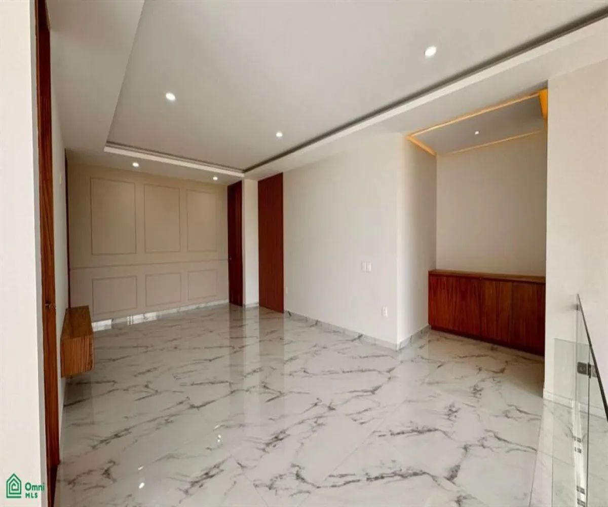 Casa En Venta,San Juan de Ocotán,Fraccionamiento en villa verona D-19, Zapopan, Jalisco 45019, 5 Habitaciones,8 Baños,Fraccionamiento en villa verona,MX25980872