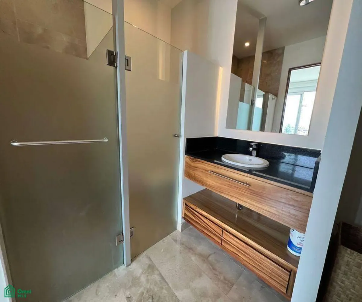 Departamento En Venta,Prados de Providencia,Pablo Casals 712, Guadalajara, Jalisco 44670, 1 Cuarto,1 Baño,Pablo Casals,MX25980875