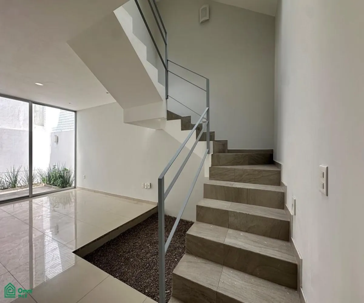 Casa En Venta,Punto Sur,Av Alameda Punto Sur 6333, Tlajomulco de Zuniga, Jalisco 45645, 4 Habitaciones,3 Baños,Av Alameda Punto Sur,3,MX25980983