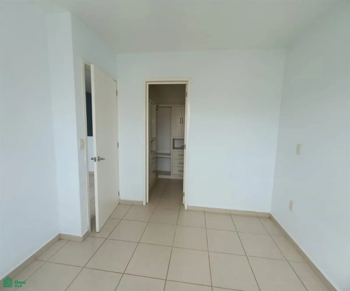 Casa En Venta,Misión Capistrano,Lago Real (Fraccionamiento Lago Real) 52, Zapopan, Jalisco 45200, 3 Habitaciones,2 Baños,Lago Real (Fraccionamiento Lago Real),2,MX25982094