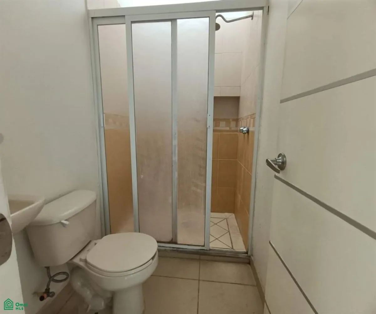 Casa En Venta,Misión Capistrano,Lago Real (Fraccionamiento Lago Real) 52, Zapopan, Jalisco 45200, 3 Habitaciones,2 Baños,Lago Real (Fraccionamiento Lago Real),2,MX25982094