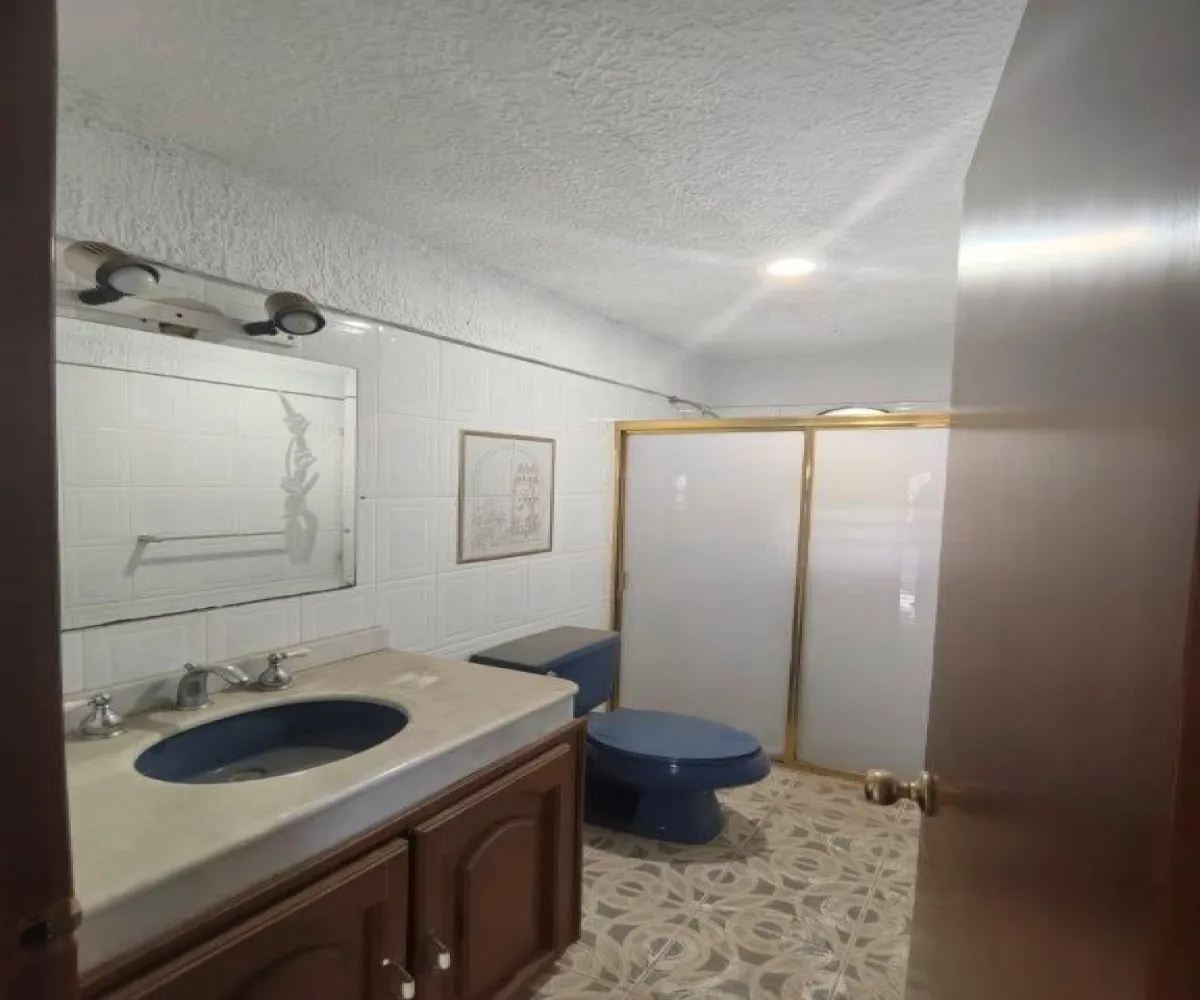 Casa En Venta,Ciudad Bugambilias,Remanso de Los Conejos Sur 3122, Zapopan, Jalisco 45237, 3 Habitaciones,3 Baños,Remanso de Los Conejos Sur,1,pXp7ZfE