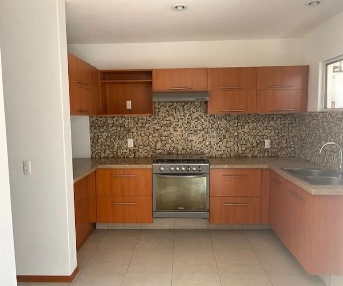 Casa En Venta,Parques del Bosque,Salvador Bahía 2862 24, San Pedro Tlaquepaque, Jalisco 45609, 3 Habitaciones,2 Baños,Salvador Bahía,1,pIPMO9n