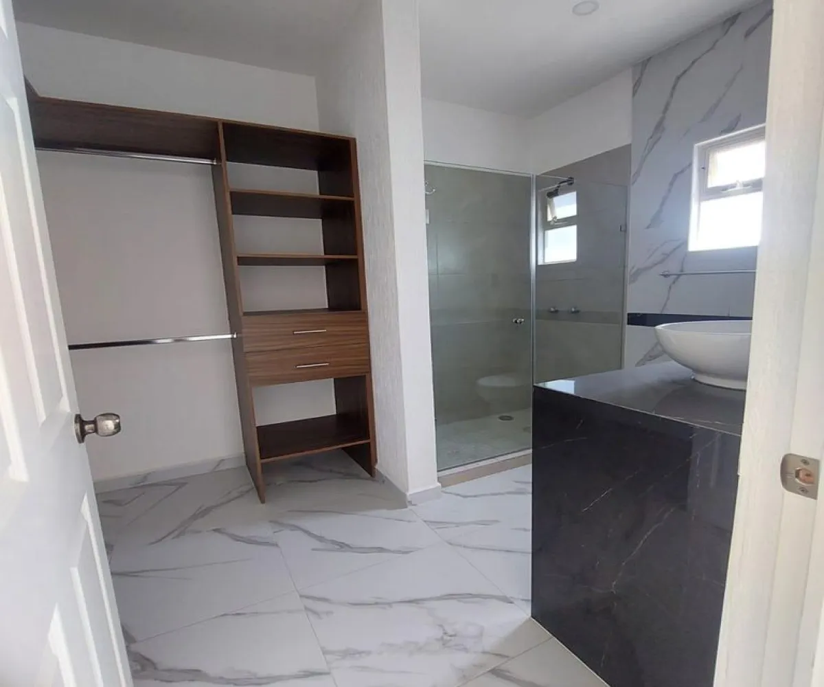 Casa En Venta,Alta California S/N, Tlajomulco de Zúñiga, Jalisco 45645, 3 Habitaciones,2 Baños,Alta California,1,pfLW1Gf