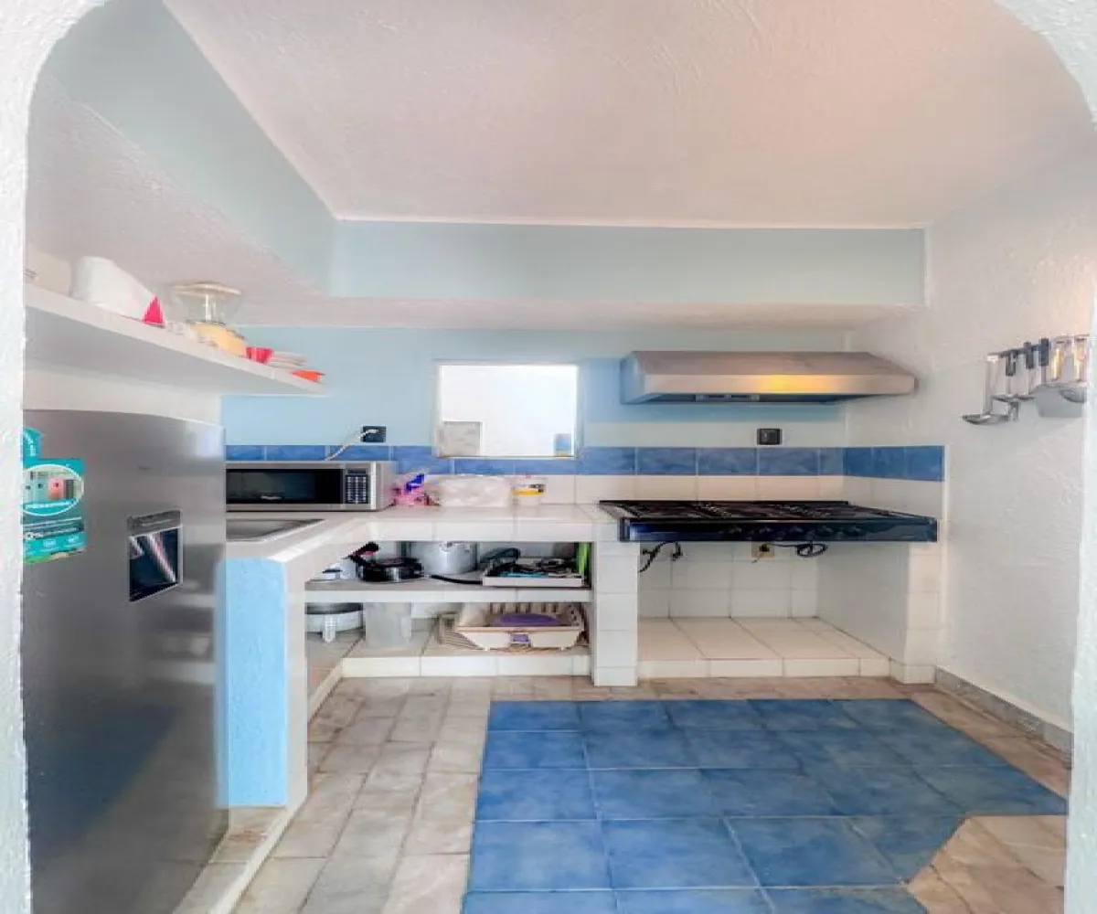 Departamento En Venta,Club Santiago,Boulevard Miguel de la Madrid 722, Manzanillo, Colima 28868, 1 Cuarto,1 Baño,Boulevard Miguel de la Madrid,2,pslK0NJ