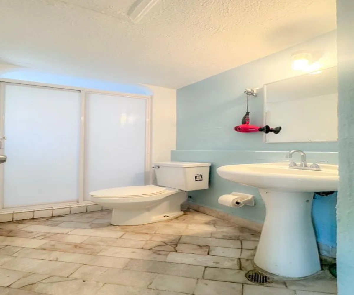 Departamento En Venta,Club Santiago,Boulevard Miguel de la Madrid 722, Manzanillo, Colima 28868, 1 Cuarto,1 Baño,Boulevard Miguel de la Madrid,2,pslK0NJ