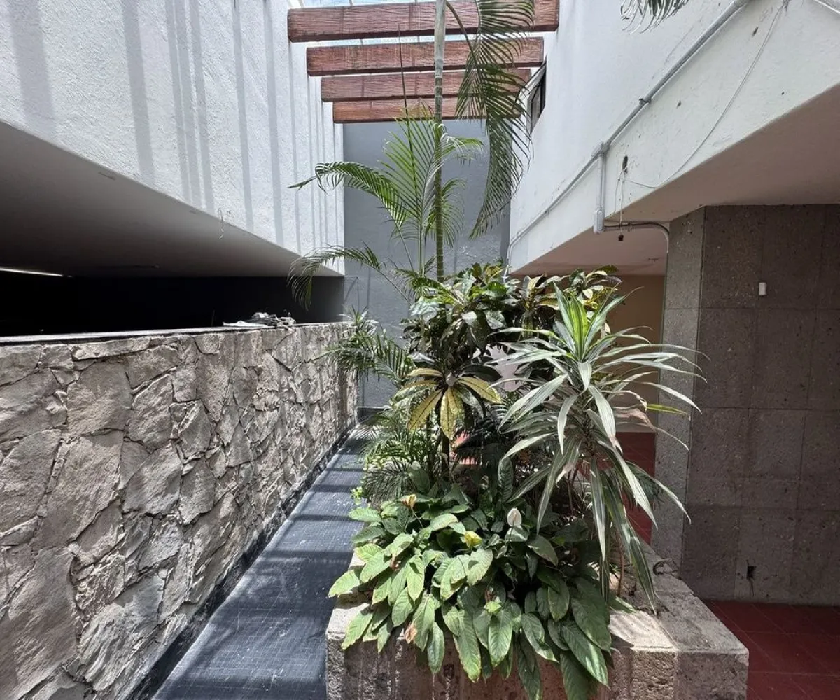 Casa En Renta,Ciudad del Sol,Avenida Cubilete 45, Zapopan, Jalisco 45040, 7 Habitaciones,2 Baños,Avenida Cubilete,1,pLkS7KJ