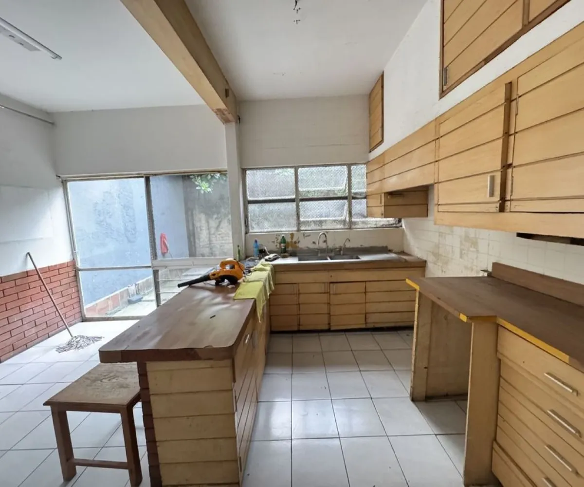 Casa En Renta,Ciudad del Sol,Avenida Cubilete 45, Zapopan, Jalisco 45040, 7 Habitaciones,2 Baños,Avenida Cubilete,1,pLkS7KJ