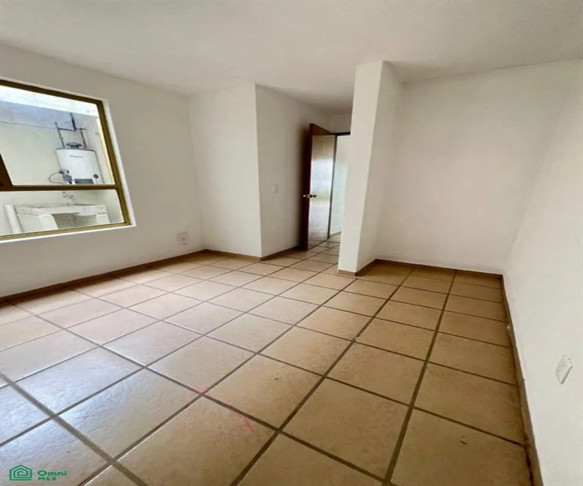 Casa En Venta,Parques del Bosque,AV. AGRICOLA 2882, Tlaquepaque, Jalisco 45609, 4 Habitaciones,3 Baños,AV. AGRICOLA,2,MX25704167