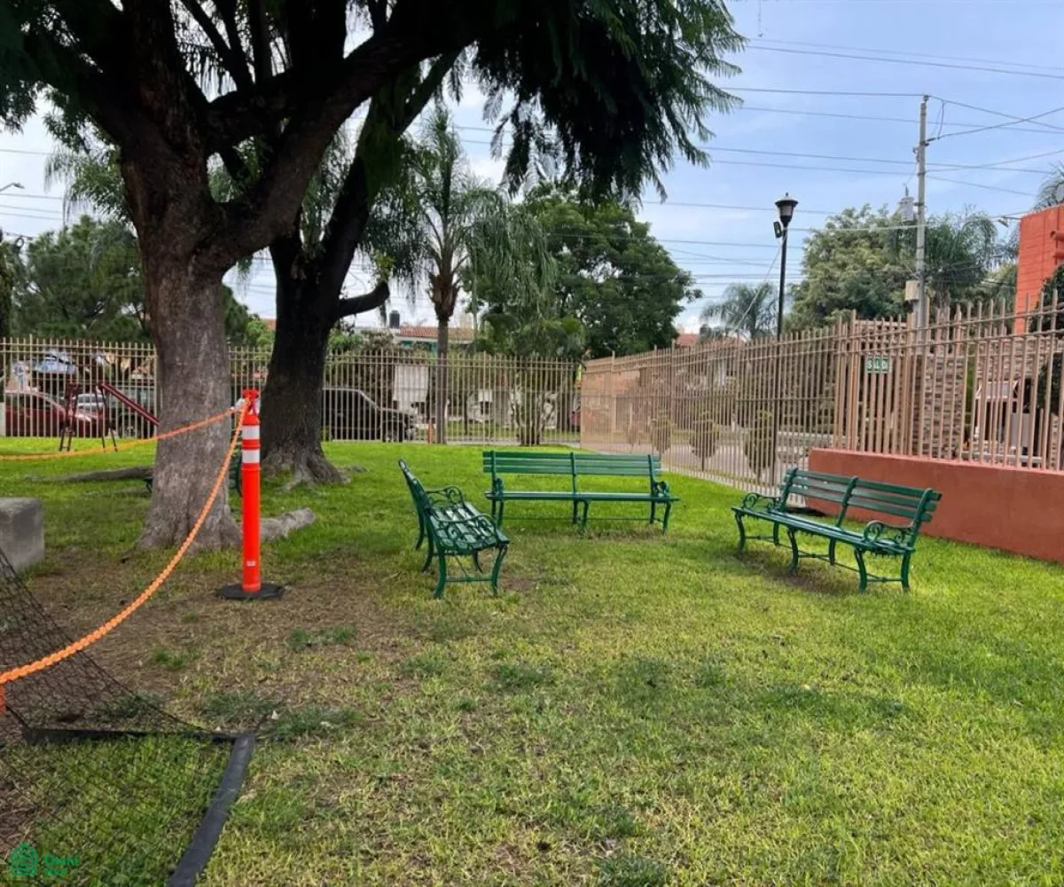 Casa En Venta,Parques del Bosque,AV. AGRICOLA 2882, Tlaquepaque, Jalisco 45609, 4 Habitaciones,3 Baños,AV. AGRICOLA,2,MX25704167