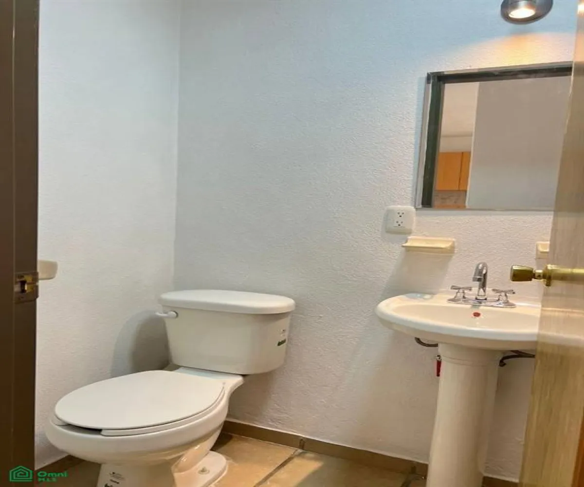 Casa En Venta,Parques del Bosque,AV. AGRICOLA 2882, Tlaquepaque, Jalisco 45609, 4 Habitaciones,3 Baños,AV. AGRICOLA,2,MX25704167