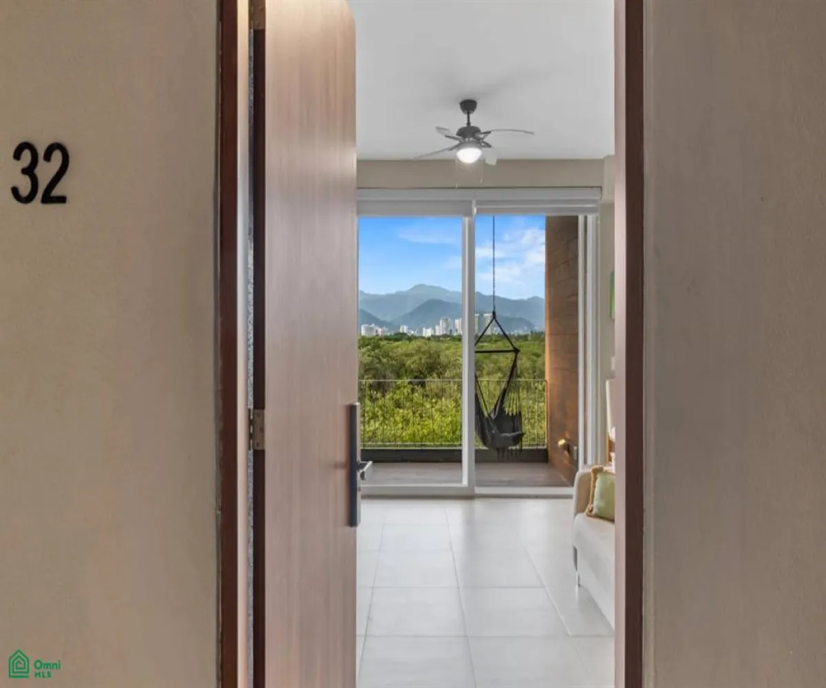 Departamento En Venta,Villa las Flores,Industrias 154 Int 32, Puerto Vallarta, Jalisco 48335, 1 Cuarto,1 Baño,Industrias,3,MX25984550