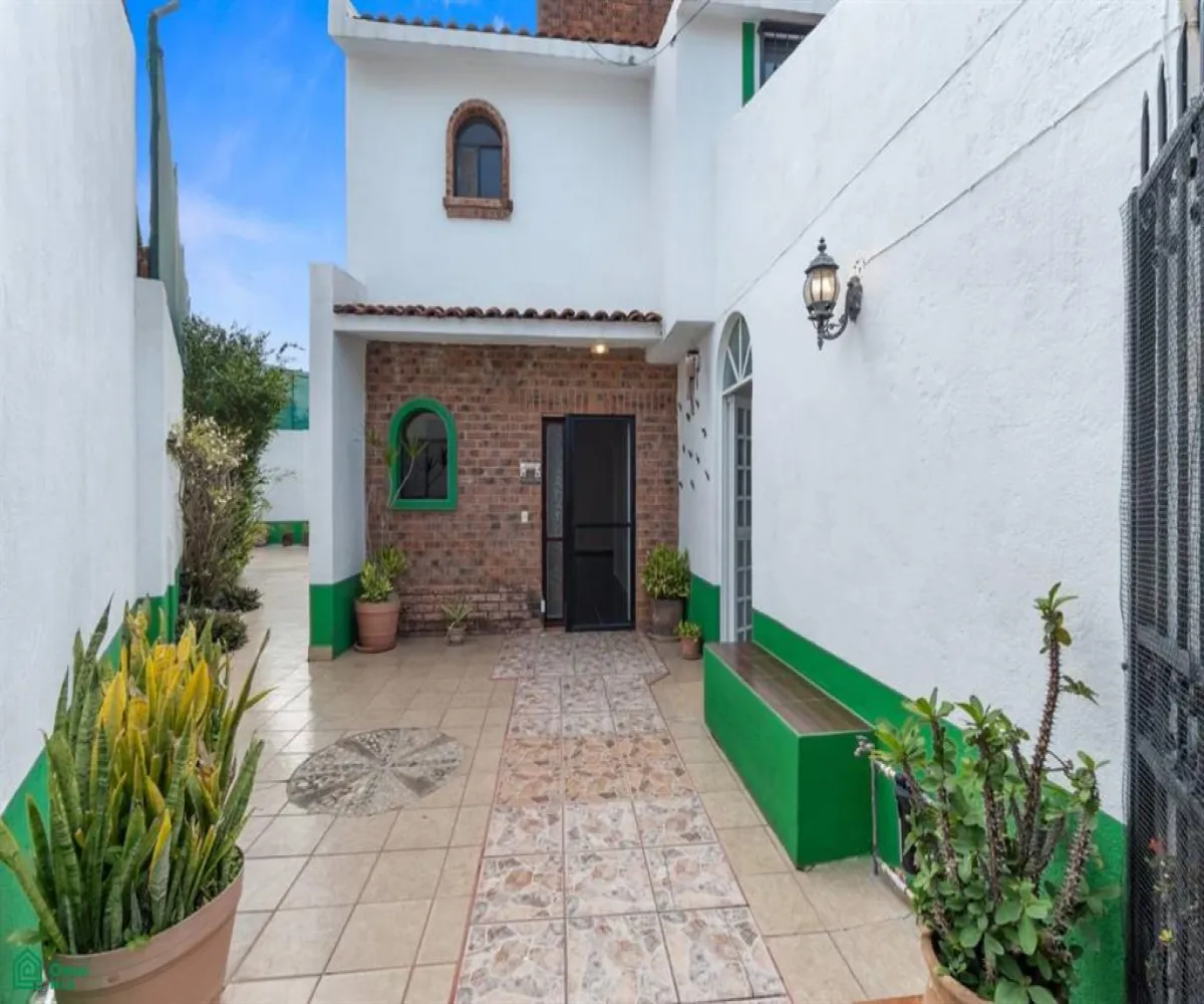 Casa En Venta,El Palmar de Aramara,Privada Oceano Indico 124, Puerto Vallarta, Jalisco 48314, 3 Habitaciones,2 Baños,Privada Oceano Indico,2,MX25985574