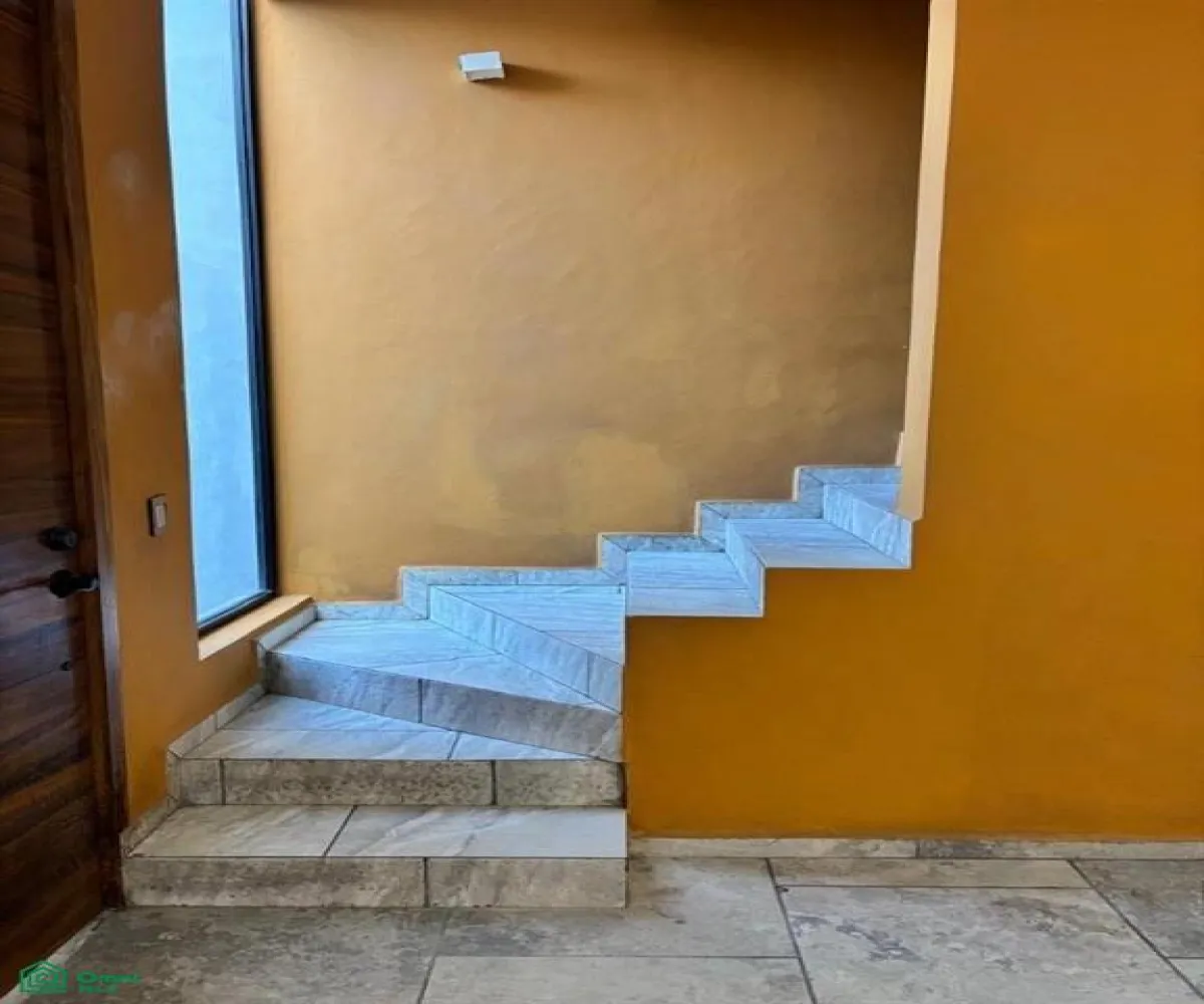 Casa En Renta,Chapultepec Country,Manuel Azpiroz 2033, Guadalajara, Jalisco 44620, 2 Habitaciones,2 Baños,Manuel Azpiroz,3,MX25985630