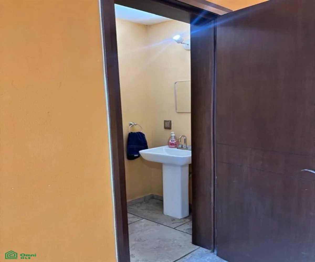 Casa En Renta,Chapultepec Country,Manuel Azpiroz 2033, Guadalajara, Jalisco 44620, 2 Habitaciones,2 Baños,Manuel Azpiroz,3,MX25985630