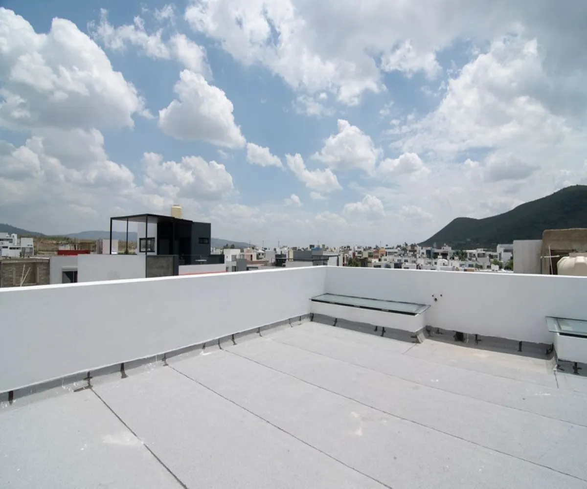 Casa En Venta,Senderos de Monte Verde,Boulevard Senderos de Monteverde 179 130, Tlajomulco de Zúñiga, Jalisco 45640, 3 Habitaciones,2 Baños,Boulevard Senderos de Monteverde,1,pmcqIHF