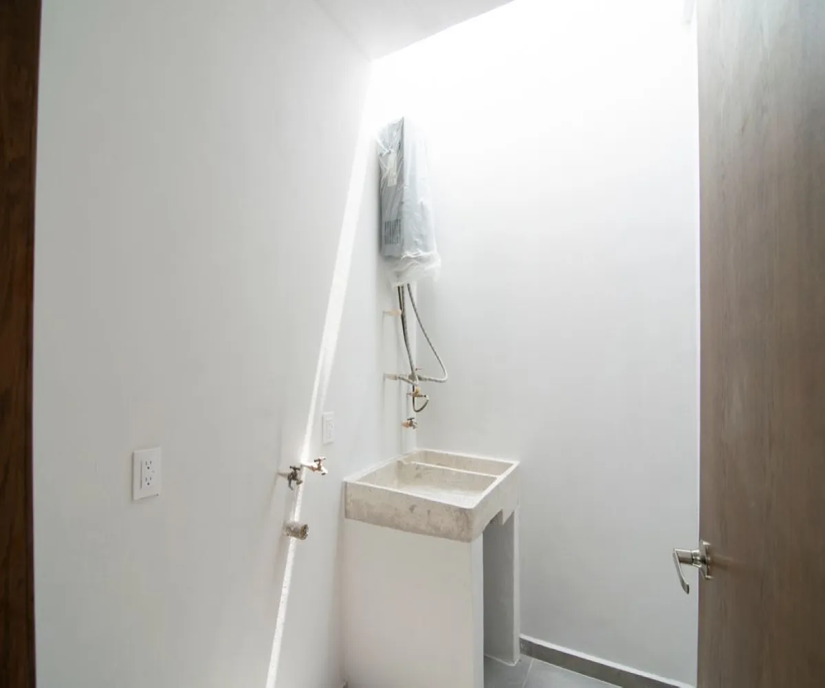 Casa En Venta,Senderos de Monte Verde,Boulevard Senderos de Monteverde 179 130, Tlajomulco de Zúñiga, Jalisco 45640, 3 Habitaciones,2 Baños,Boulevard Senderos de Monteverde,1,pmcqIHF