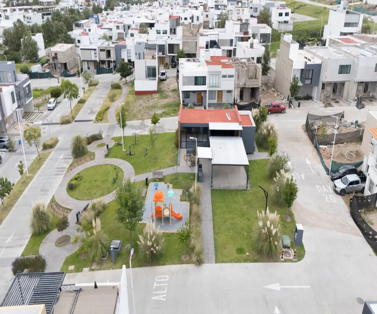 Casa En Venta,Senderos de Monte Verde,Boulevard Senderos de Monteverde 179 130, Tlajomulco de Zúñiga, Jalisco 45640, 3 Habitaciones,2 Baños,Boulevard Senderos de Monteverde,1,pmcqIHF