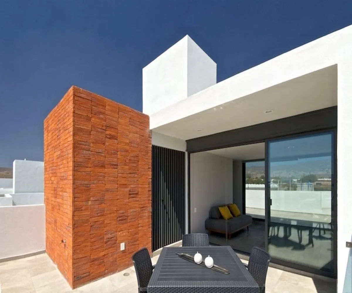 Casa En Venta,San Agustin,Av Vuelo de las Grullas 200, Tlajomulco de Zúñiga, Jalisco 45645, 3 Habitaciones,3 Baños,Av Vuelo de las Grullas,3,pf1sSAF