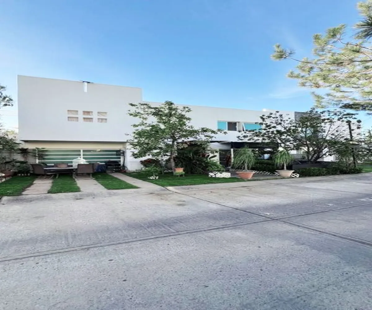 Casa En Venta,Jardín Real,Jardín Ave del Paraíso Poniente 8 4, Zapopan, Jalisco 45136, 3 Habitaciones,4 Baños,Jardín Ave del Paraíso Poniente,2,pif6RR7