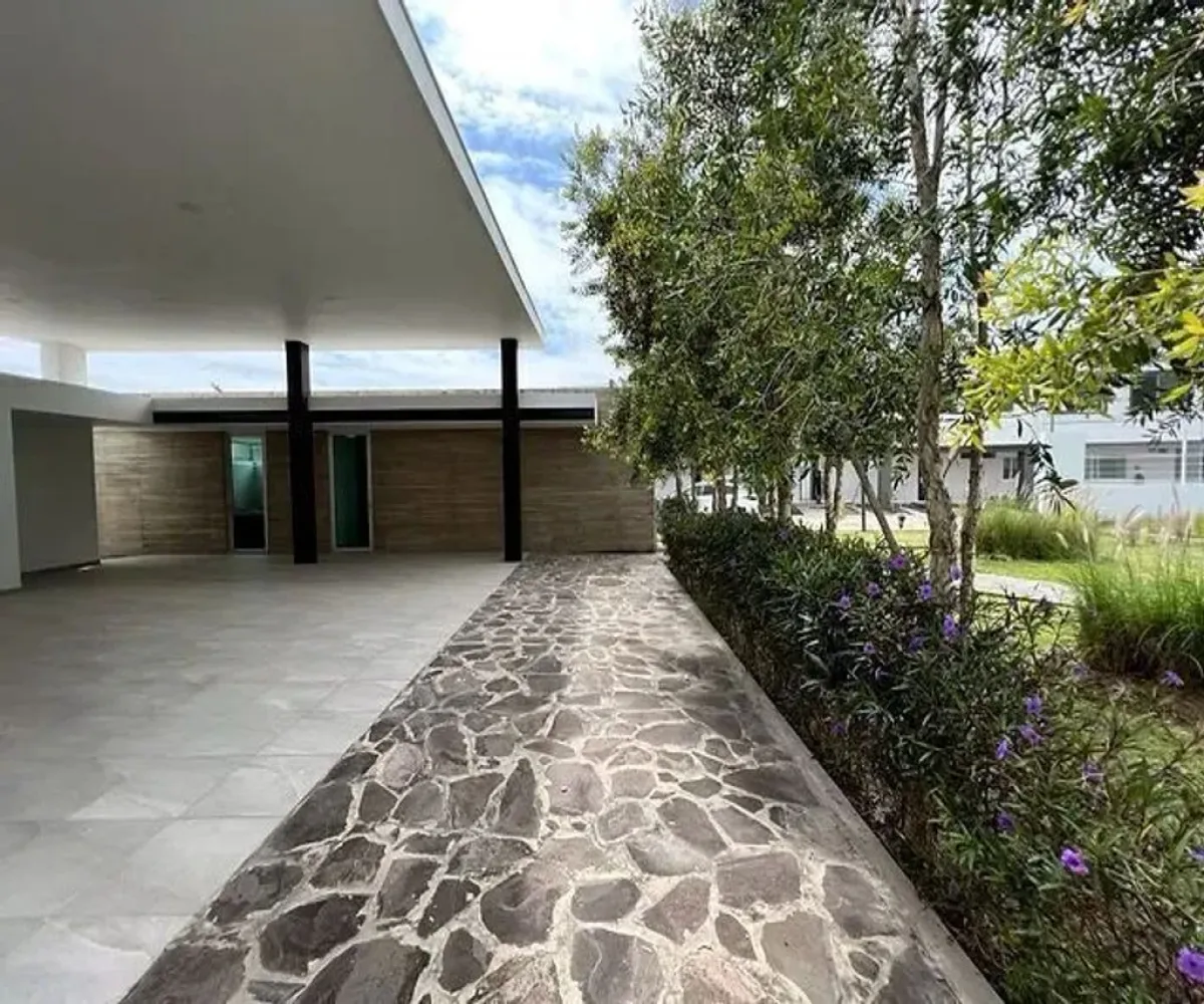 Casa En Venta,Francisco Sarabia Poniente,Villa Juárez 1295, Zapopan, Jalisco 45230, 3 Habitaciones,3 Baños,Villa Juárez,1,pvy25Wn