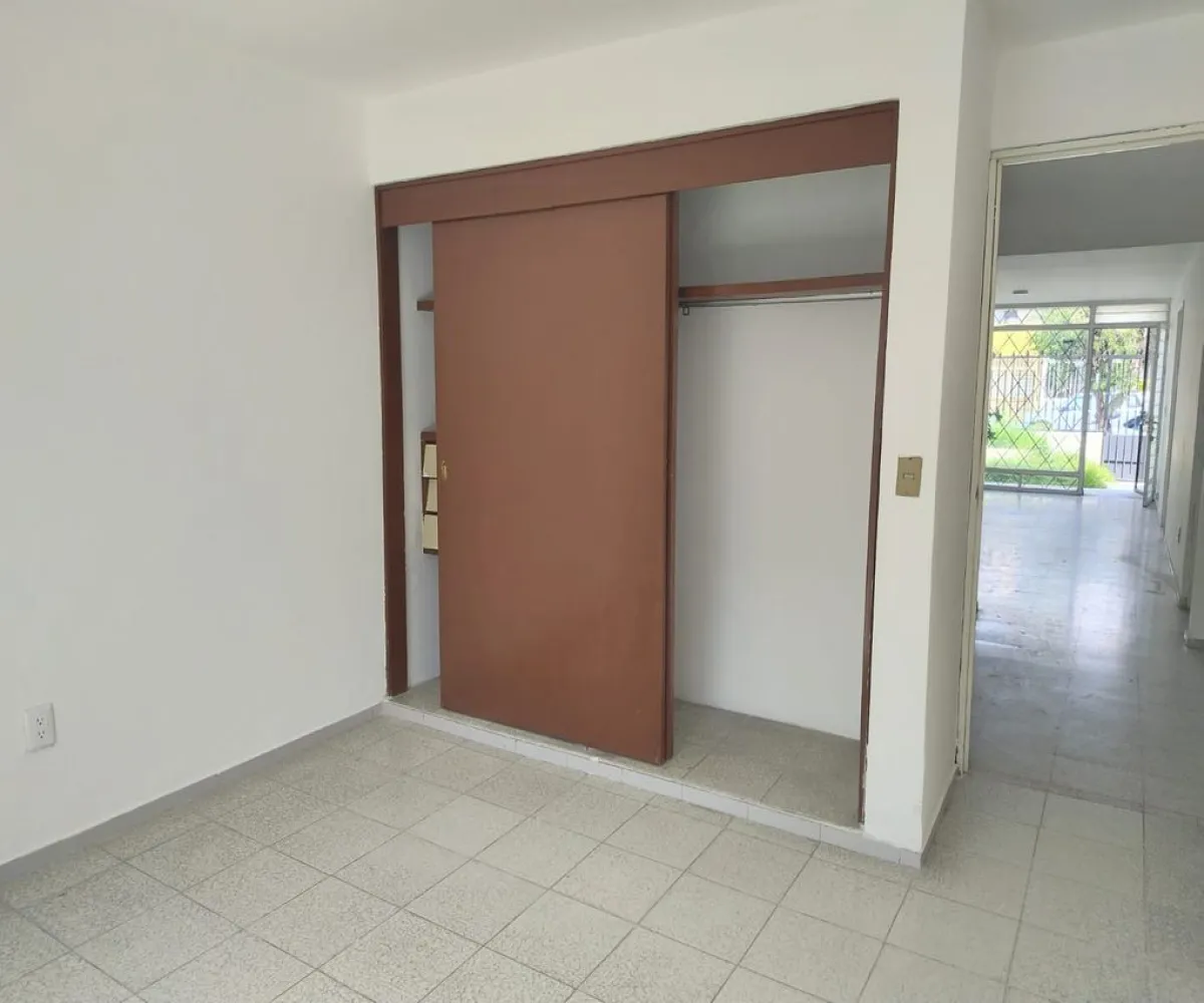 Casa En Venta,Independencia Oriente,Sierra Nevada 1237, Guadalajara, Jalisco 44340, 3 Habitaciones,1 Baño,Sierra Nevada,1,pWIxamQ